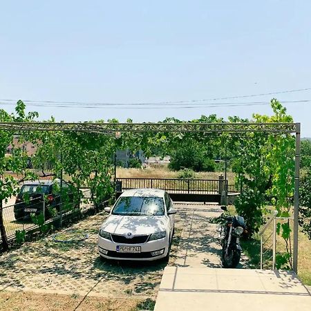 Peaceful, Cosy Tivat Guesthouse المظهر الخارجي الصورة