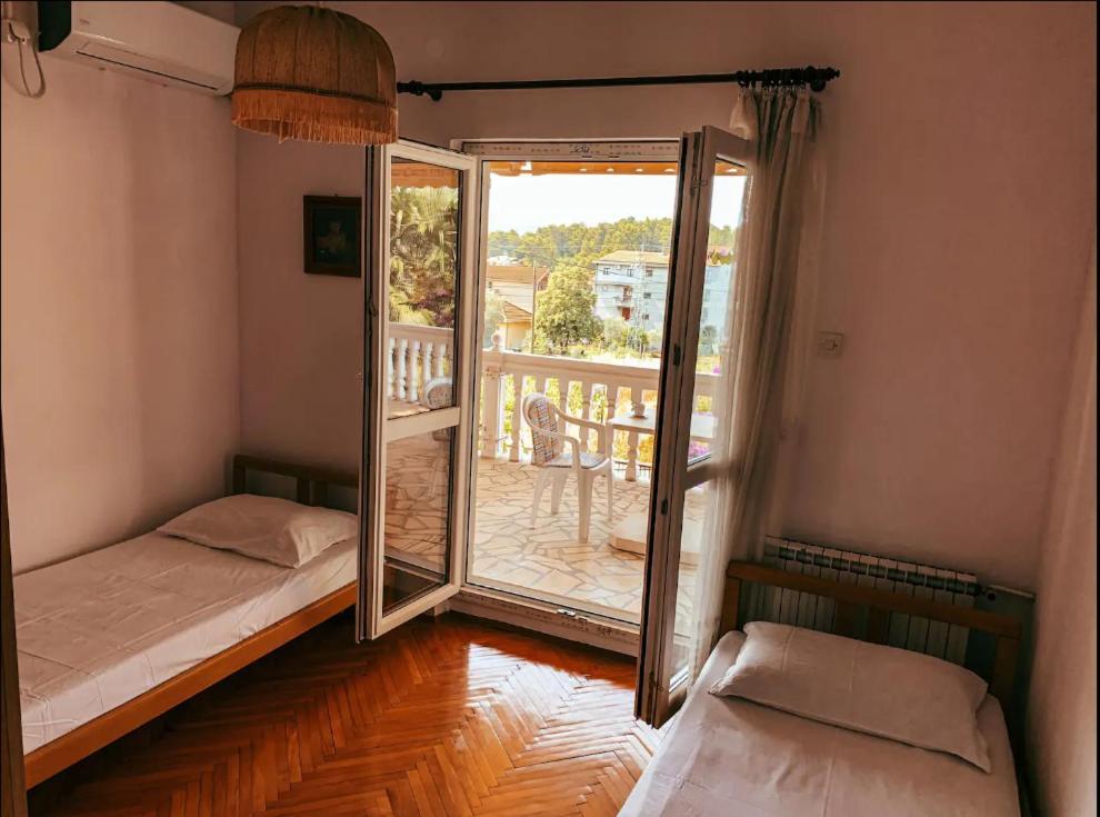 Peaceful, Cosy Tivat Guesthouse المظهر الخارجي الصورة