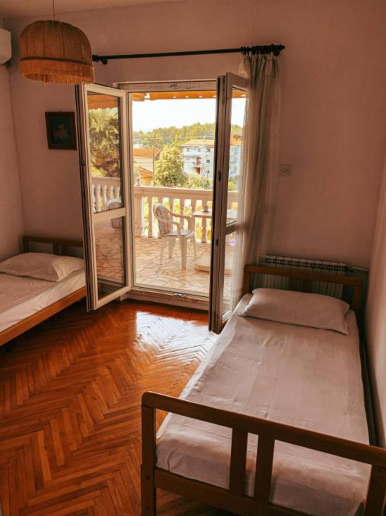 Peaceful, Cosy Tivat Guesthouse المظهر الخارجي الصورة